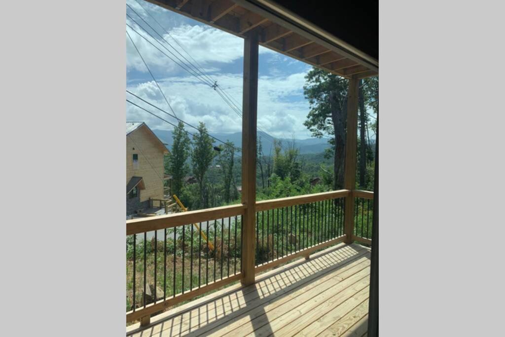 Chalet Village- Amazing Mountain Views - Piney Butt Place Gatlinburg Dış mekan fotoğraf