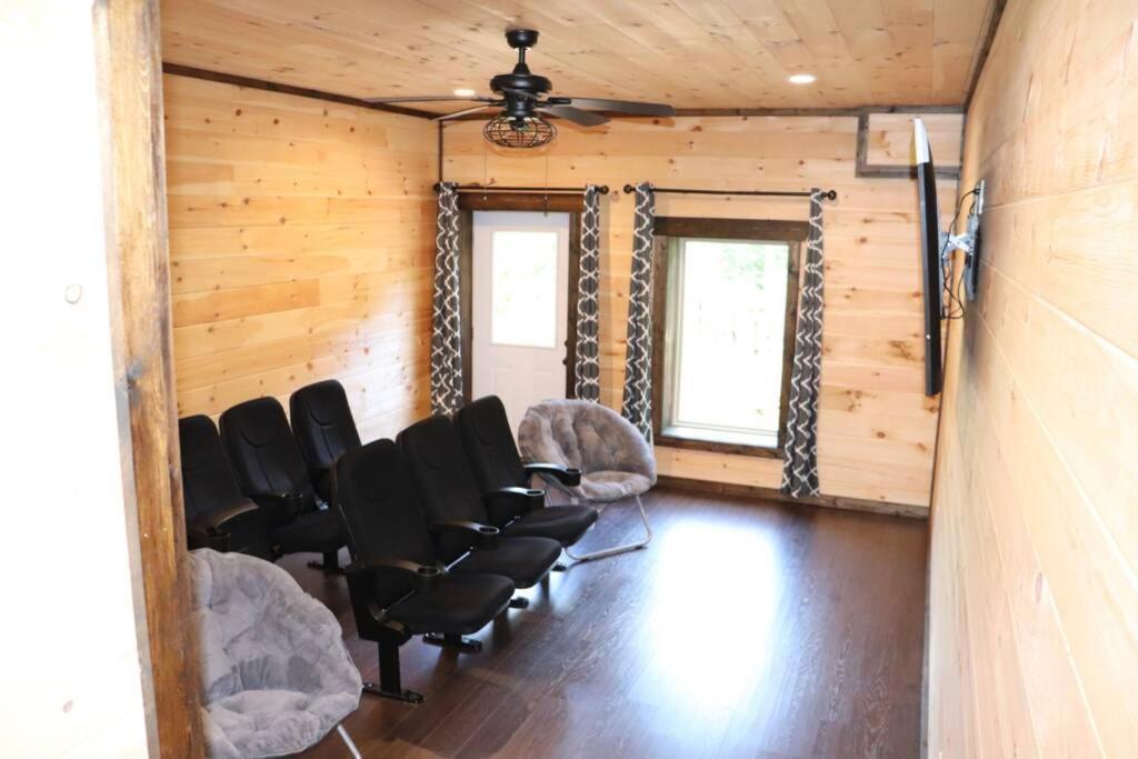 Chalet Village- Amazing Mountain Views - Piney Butt Place Gatlinburg Dış mekan fotoğraf