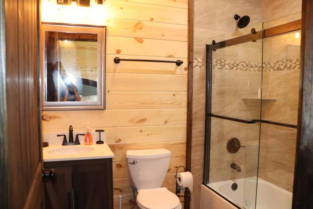 Chalet Village- Amazing Mountain Views - Piney Butt Place Gatlinburg Dış mekan fotoğraf