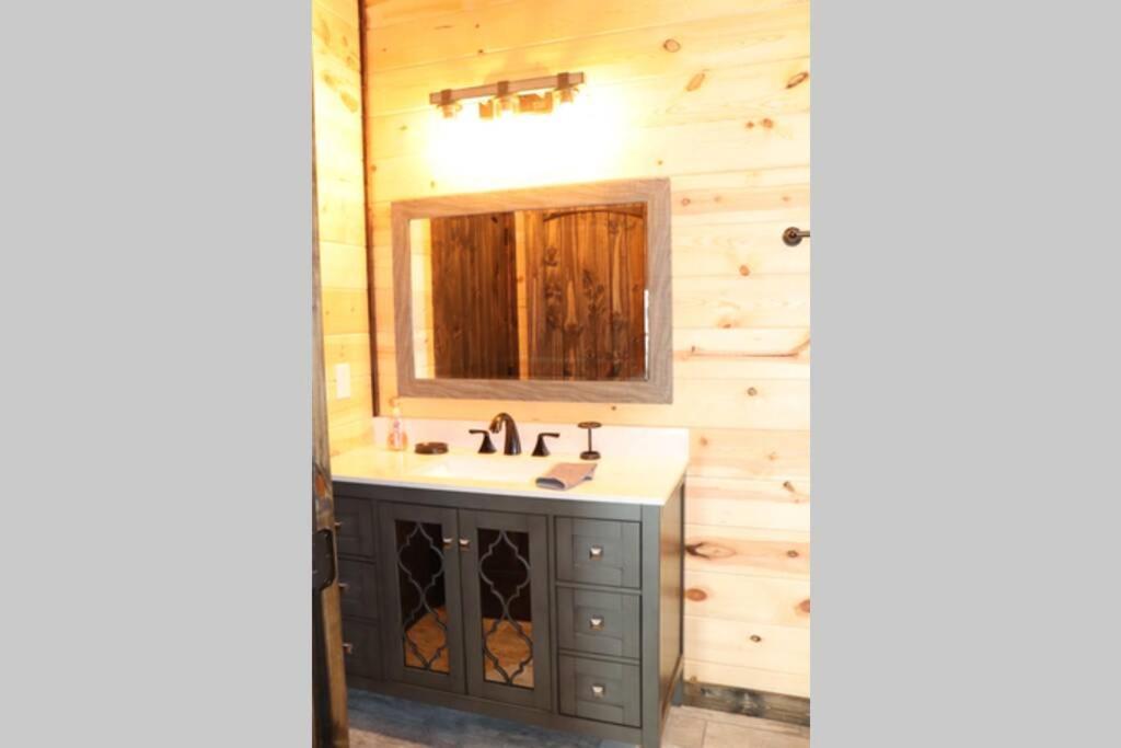 Chalet Village- Amazing Mountain Views - Piney Butt Place Gatlinburg Dış mekan fotoğraf